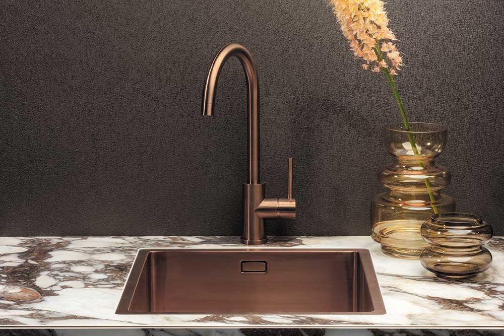 Z1.206-ANDROMEDA(01)_V0020_055_Evora Ceramics Andromeda Joca Copper Alusplash Essenza Galaxy