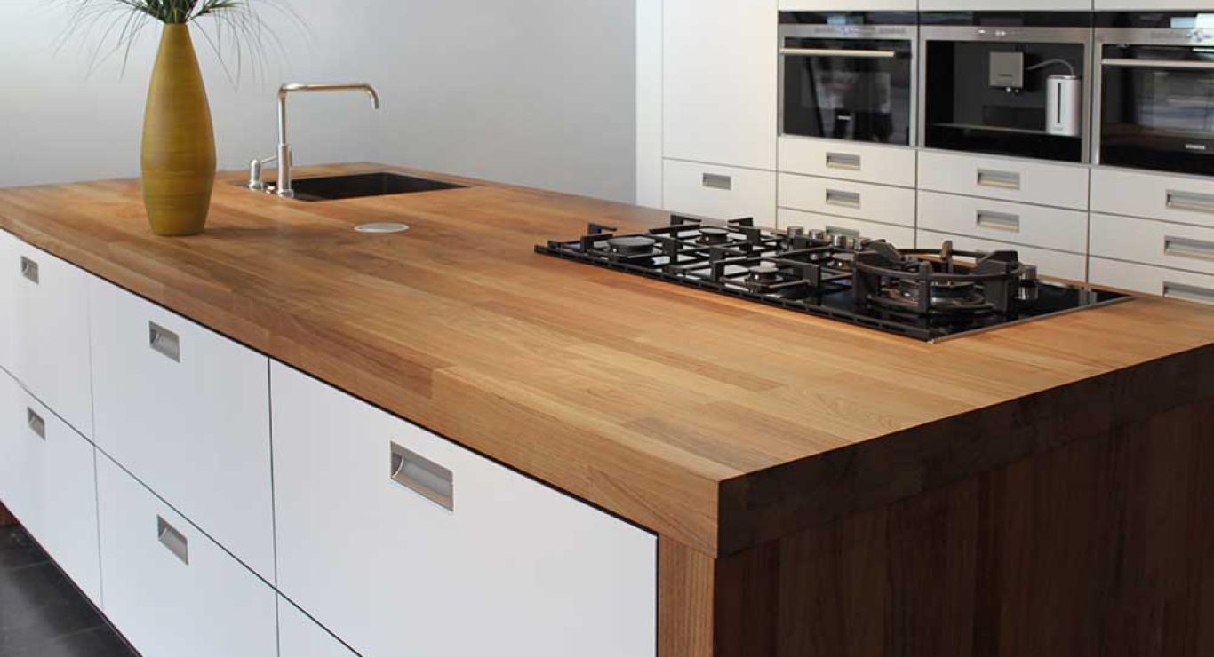 Z1.315-IROKO(01)_N0020_059_Massief-hout-Iroko