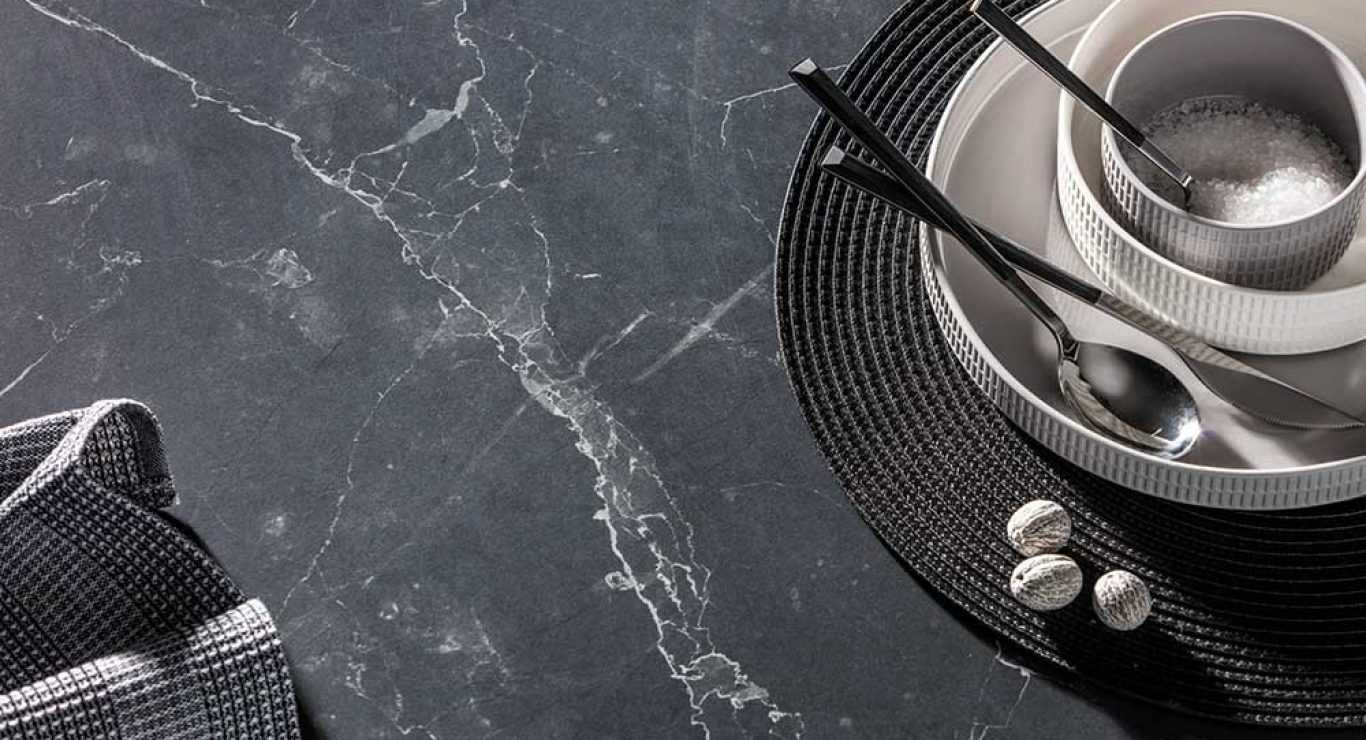 Z1.629-LIGHTNING(01)_N0020_054_Topcore-Lightning-liggend